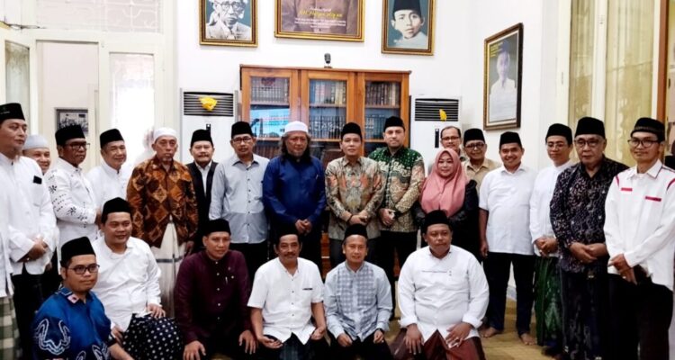 DPRD Surabaya jalin silaturahmi dengan PCNU Surabaya, bahas aspirasi dan perkuat sinergi. (Foto: Ist)
